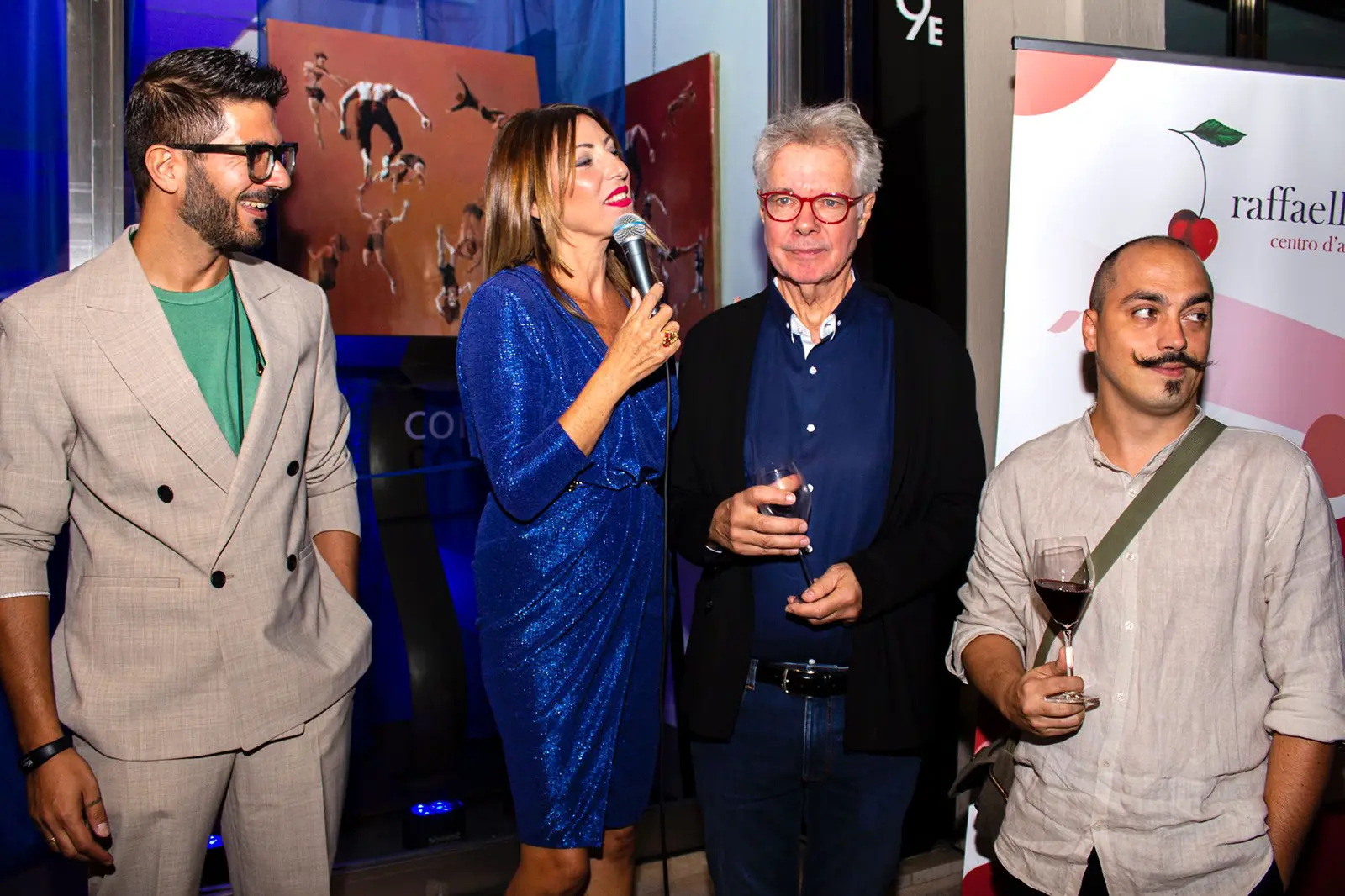 Gallery detail from Le Grand Bleu